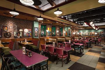 Lucille's Smokehouse - Torrance, CA - Dining