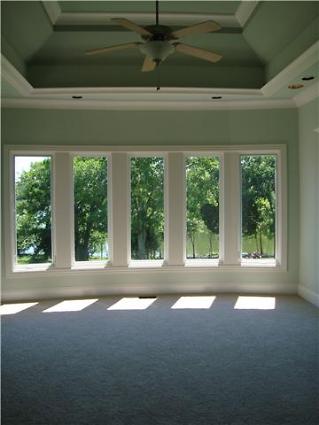 Breakfast Area - Lakefront View