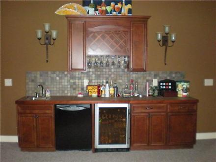 Wet Bar in Bonus Room