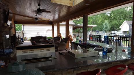 Outdoor Kitchen